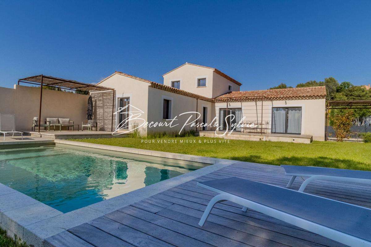Maison Saint-Saturnin-lès-Apt