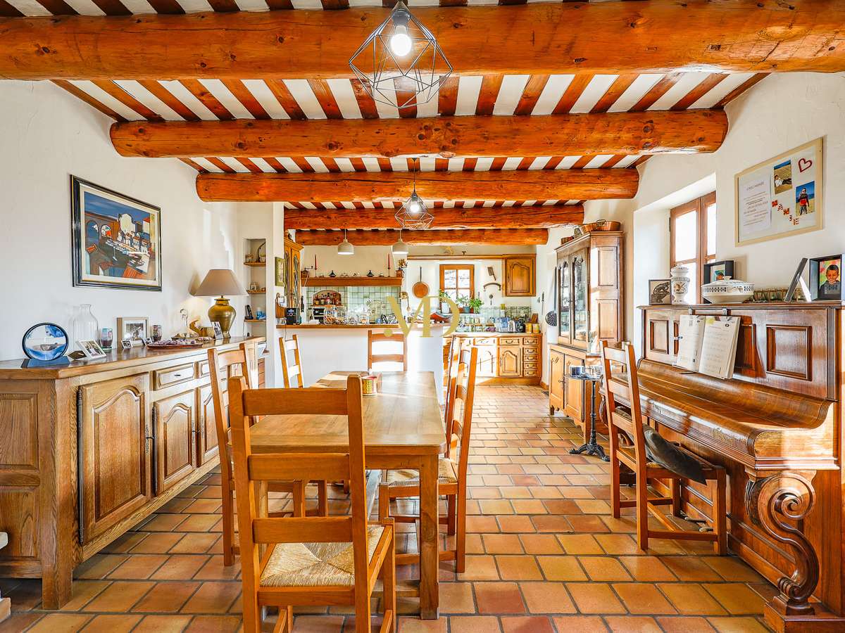 House Saint-Saturnin-lès-Apt