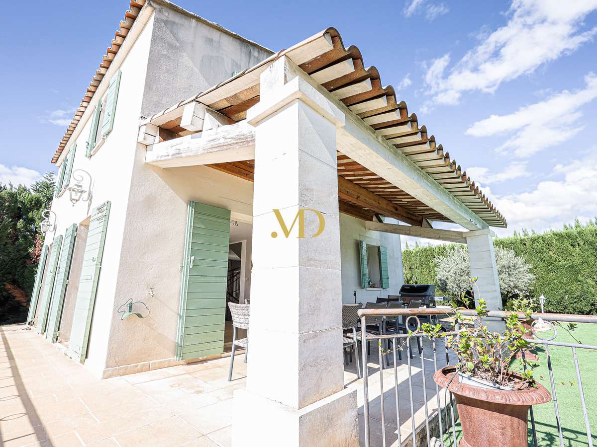 House Saint-Saturnin-lès-Apt