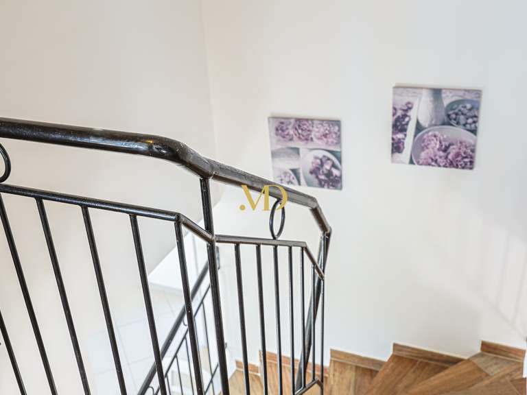 House Saint-Saturnin-lès-Apt - 4 bedrooms - 105m²