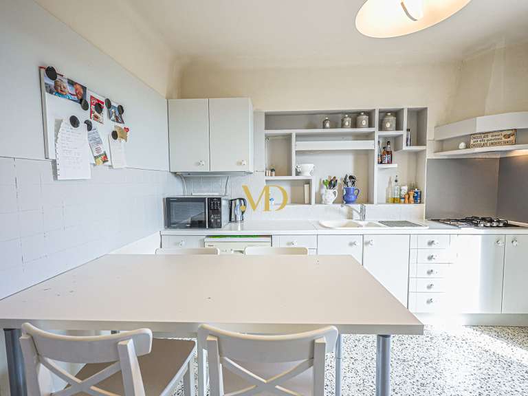 House Saint-Saturnin-lès-Apt - 5 bedrooms - 168m²