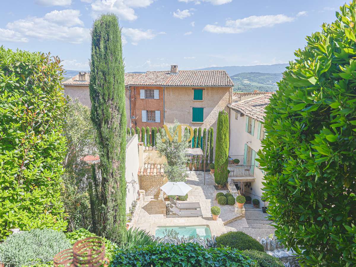 House Saint-Saturnin-lès-Apt