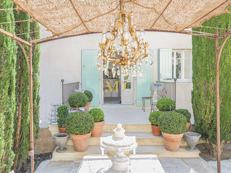 House Saint-Saturnin-lès-Apt - 3 bedrooms - 115m²