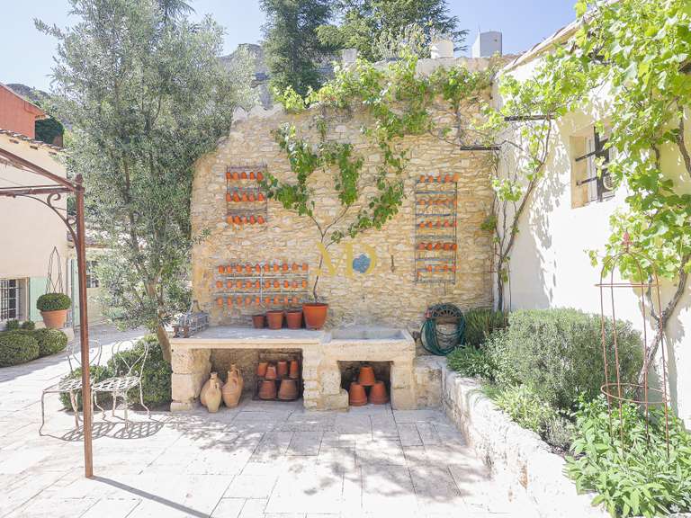 House Saint-Saturnin-lès-Apt - 3 bedrooms - 115m²