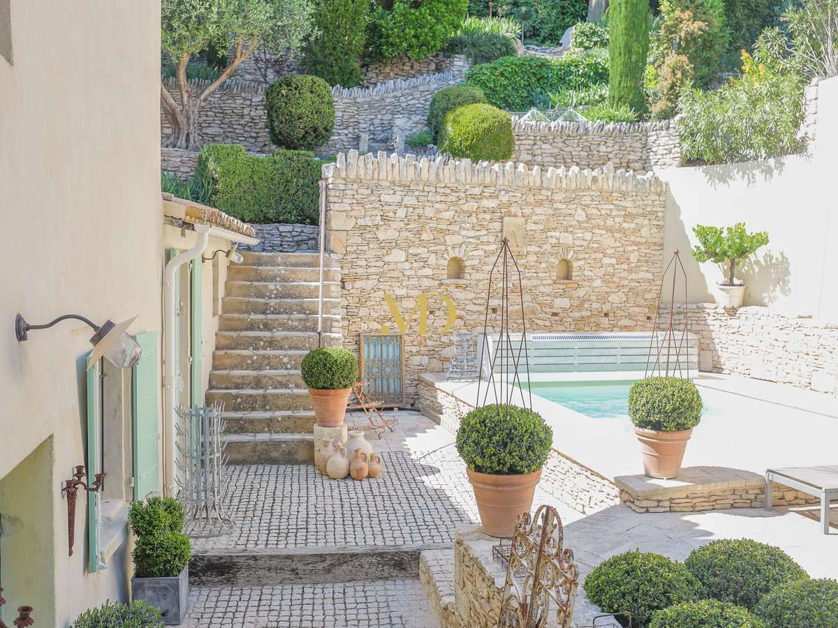 House Saint-Saturnin-lès-Apt