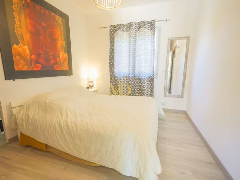 House Saint-Saturnin-lès-Apt - 3 bedrooms - 146m²