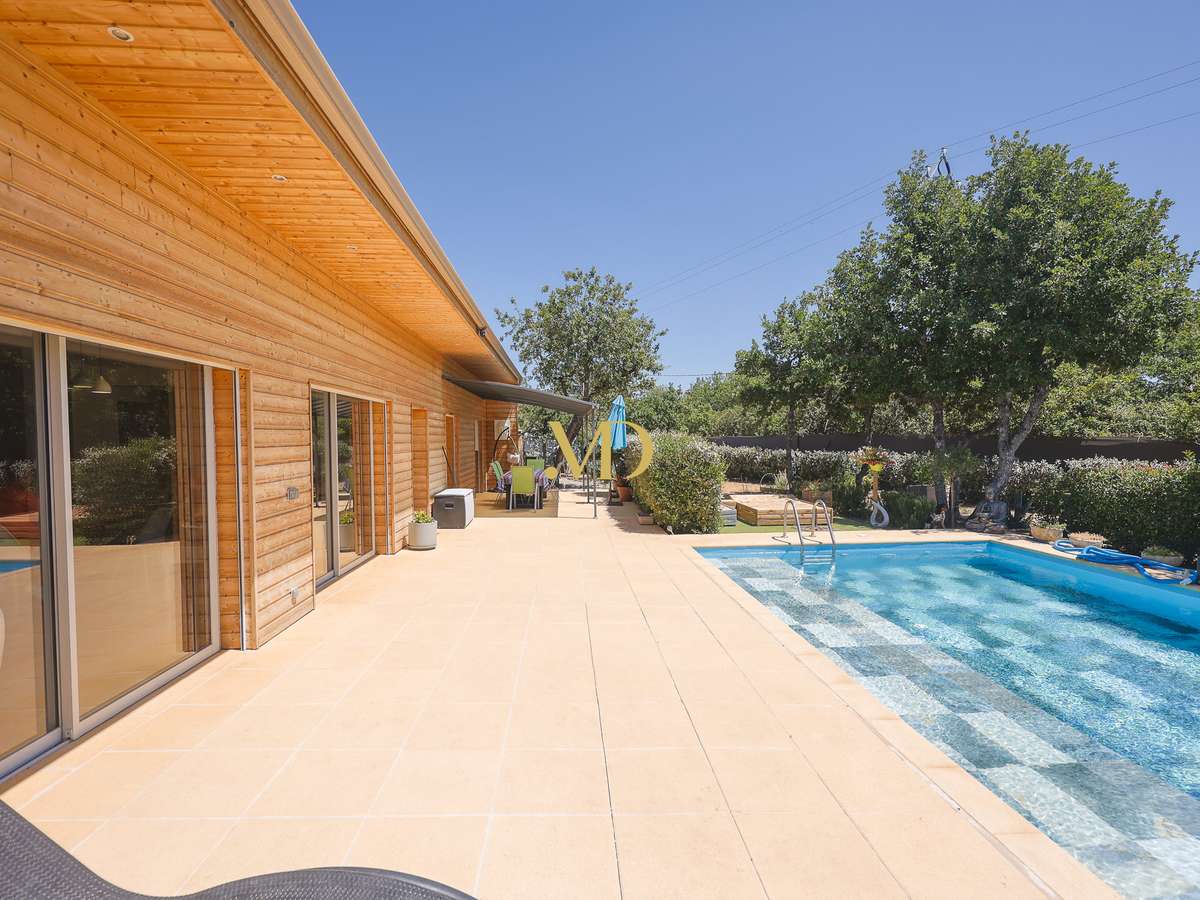 House Saint-Saturnin-lès-Apt