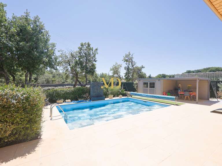 House Saint-Saturnin-lès-Apt - 3 bedrooms - 146m²