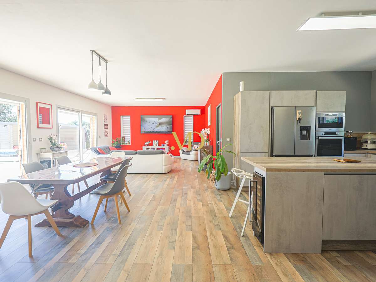 House Saint-Saturnin-lès-Apt