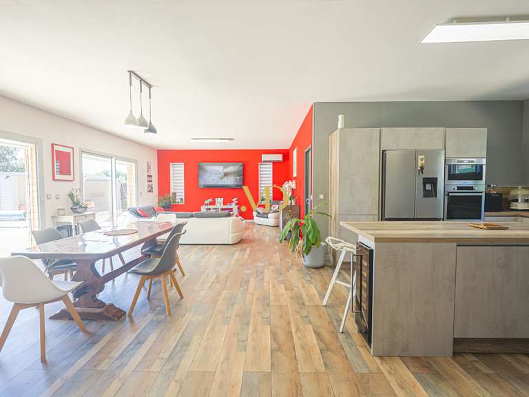 House Saint-Saturnin-lès-Apt - 3 bedrooms - 146m²