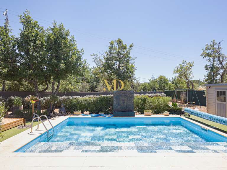 House Saint-Saturnin-lès-Apt - 3 bedrooms - 146m²