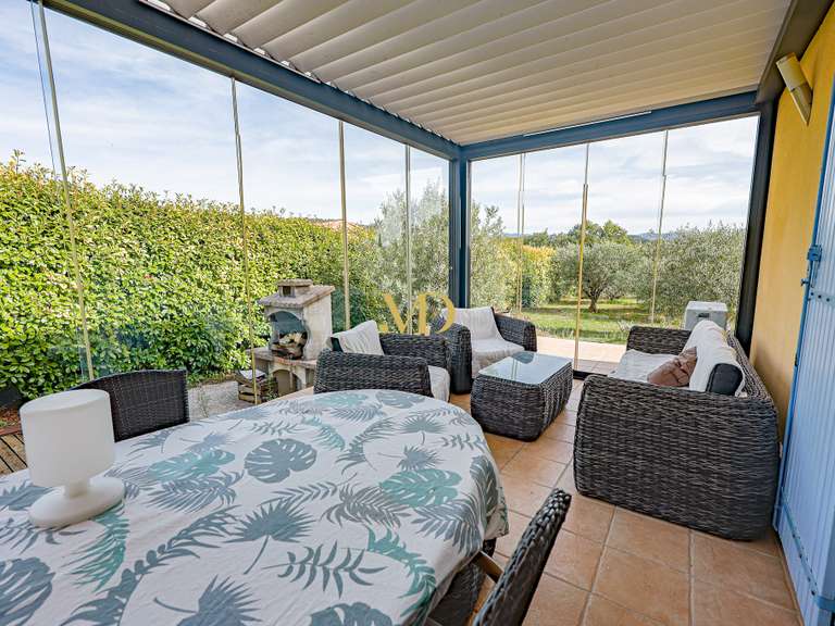 House Saint-Saturnin-lès-Apt - 5 bedrooms - 252m²