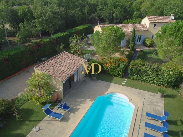 House Saint-Saturnin-lès-Apt - 5 bedrooms - 252m²