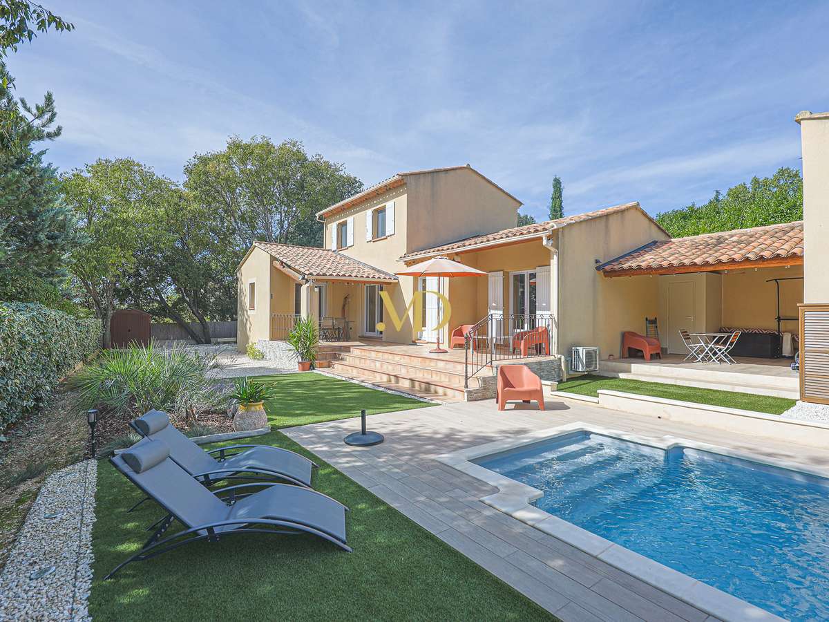 House Saint-Saturnin-lès-Apt