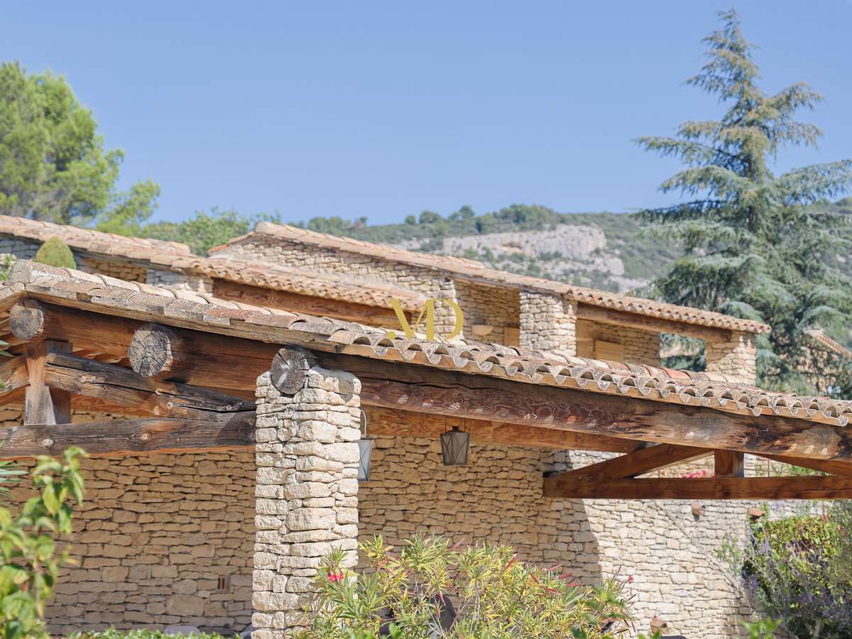 House Saint-Saturnin-lès-Apt