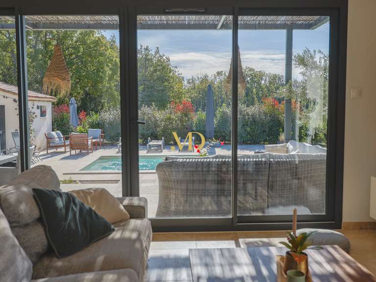 House Saint-Saturnin-lès-Apt - 3 bedrooms - 98m²