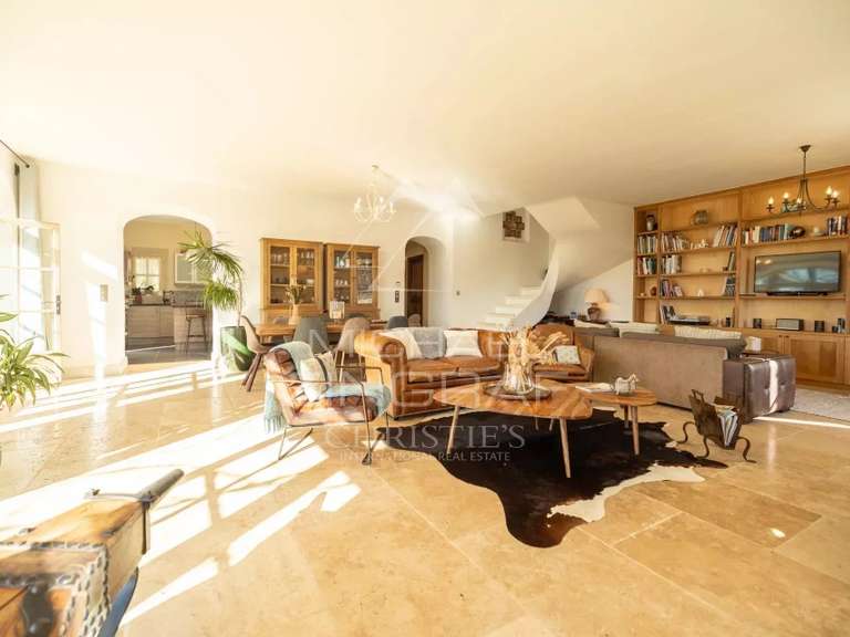 Maison Saint-Saturnin-lès-Apt - 6 chambres - 450m²