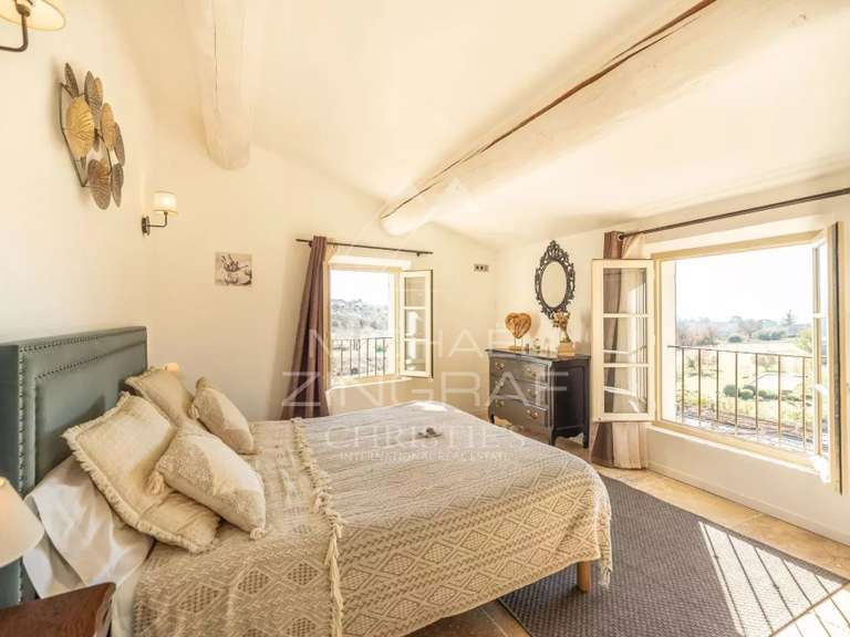 Maison Saint-Saturnin-lès-Apt - 6 chambres - 450m²