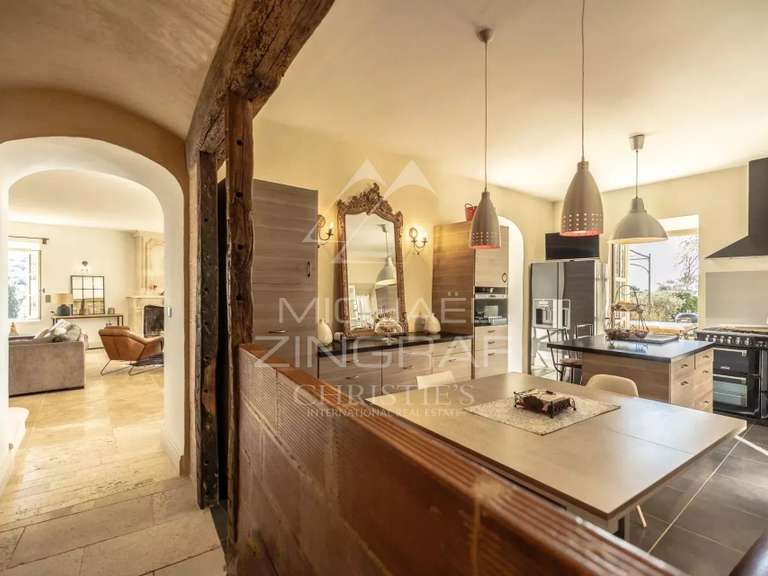 Maison Saint-Saturnin-lès-Apt - 6 chambres - 450m²