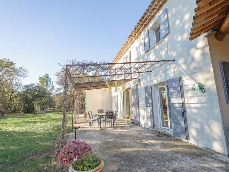 House Saint-Saturnin-lès-Apt - 5 bedrooms - 200m²