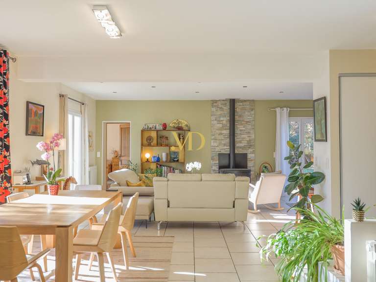 House Saint-Saturnin-lès-Apt - 5 bedrooms - 200m²