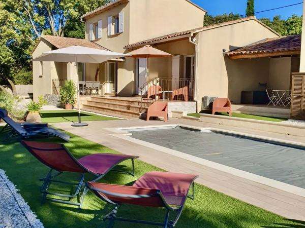 Maison Saint-Saturnin-lès-Apt - 3 chambres