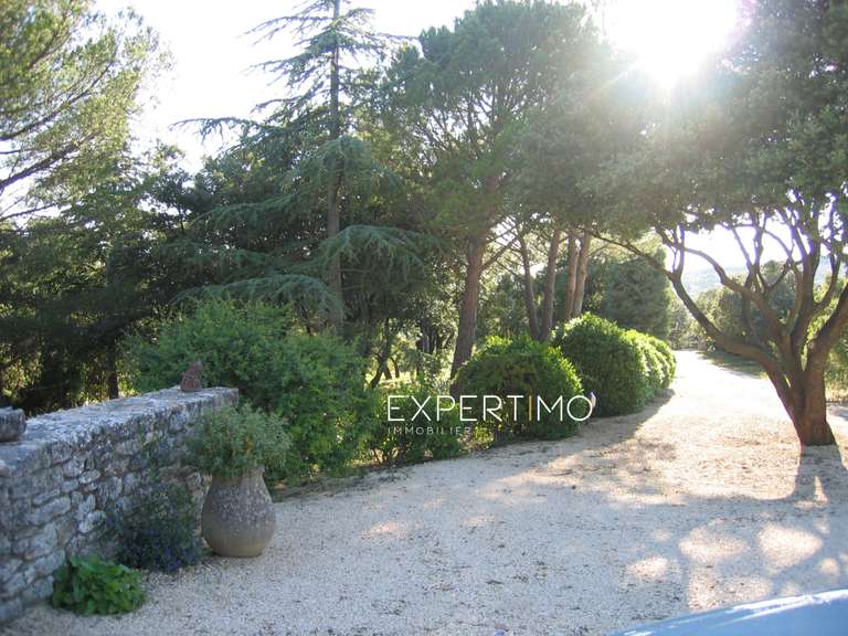 Maison Saint-Saturnin-lès-Apt - 3 chambres - 160m²