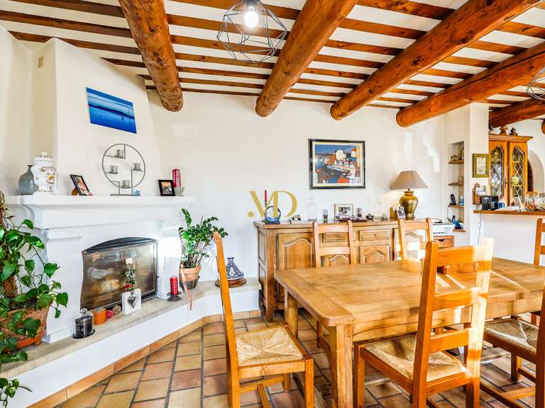 Maison Saint-Saturnin-lès-Apt - 4 chambres - 171m²