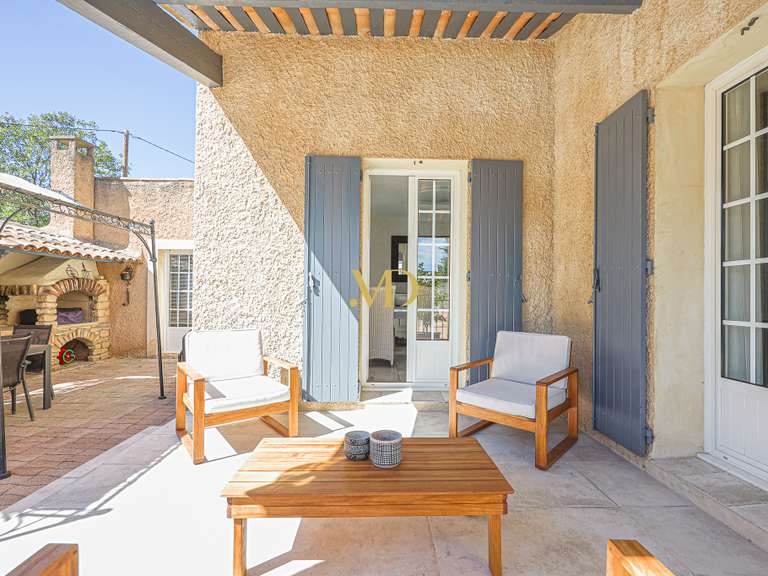 Maison Saint-Saturnin-lès-Apt - 3 chambres - 119m²