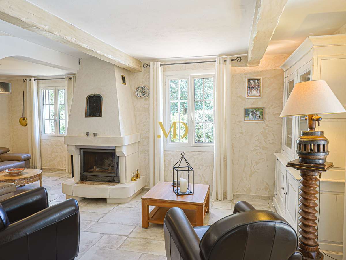 Maison Saint-Saturnin-lès-Apt