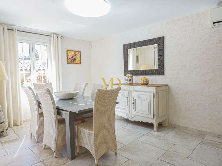 Maison Saint-Saturnin-lès-Apt - 3 chambres - 119m²
