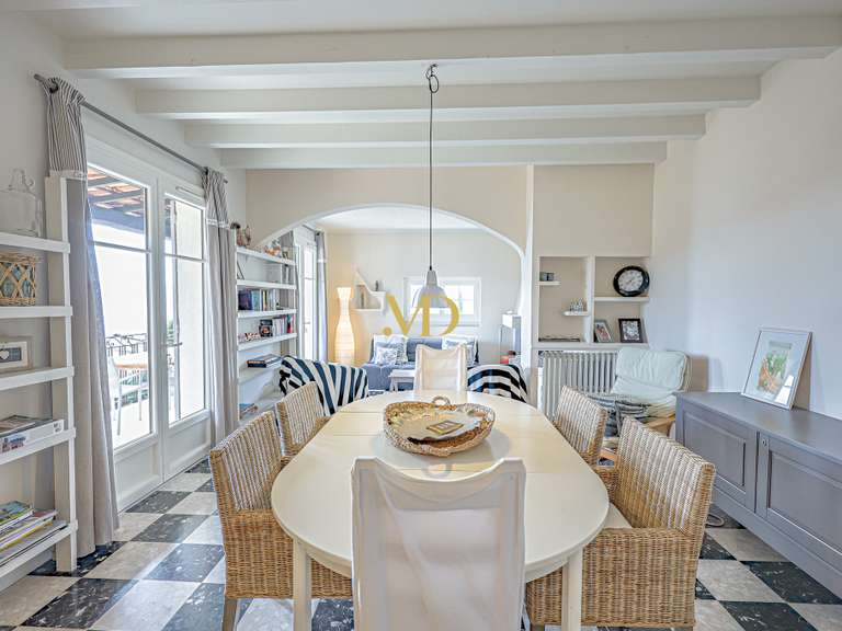 House Saint-Saturnin-lès-Apt - 5 bedrooms - 168m²