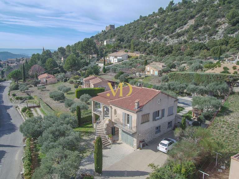 House Saint-Saturnin-lès-Apt - 5 bedrooms - 168m²