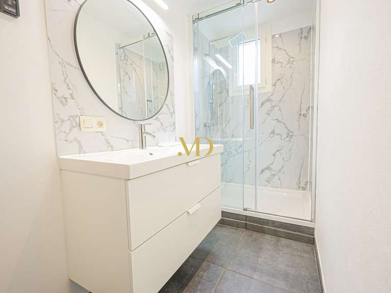 House Saint-Saturnin-lès-Apt - 5 bedrooms - 168m²