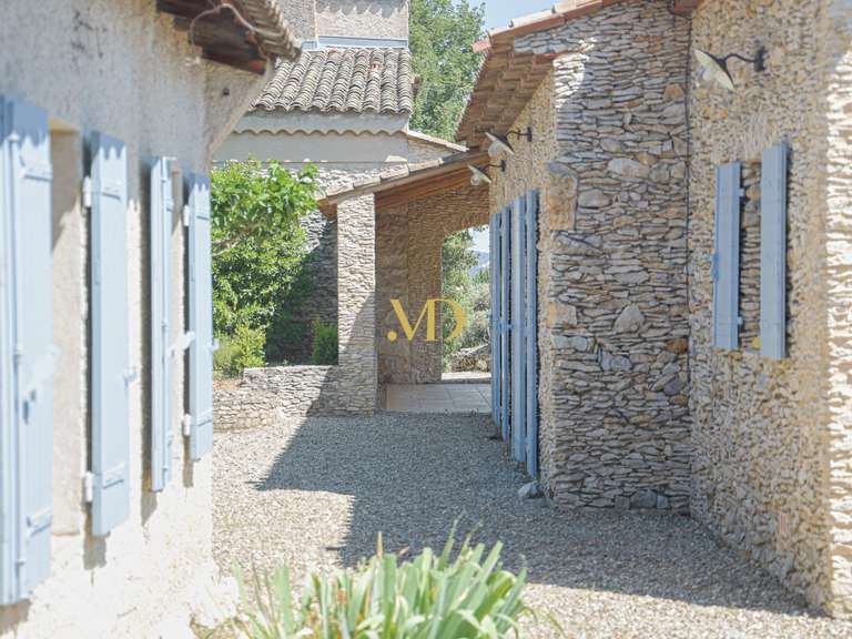 Maison Saint-Saturnin-lès-Apt - 7 chambres - 350m²