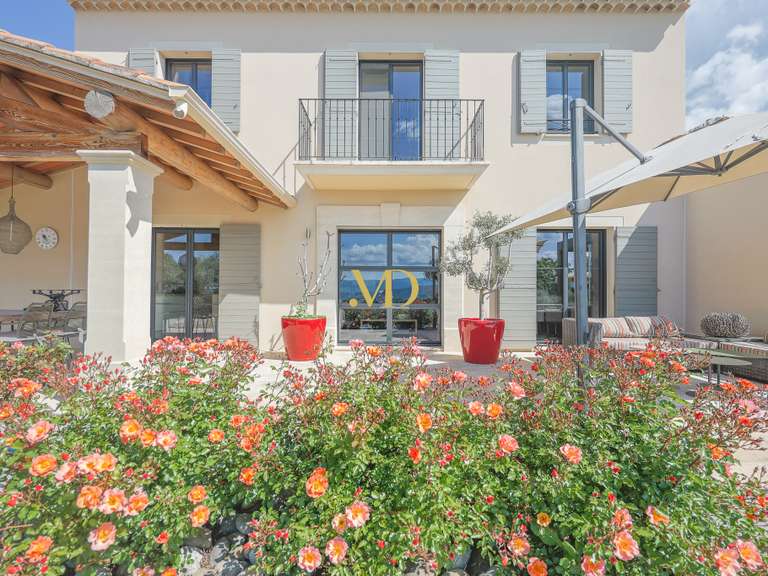 Maison Saint-Saturnin-lès-Apt - 4 chambres - 310m²