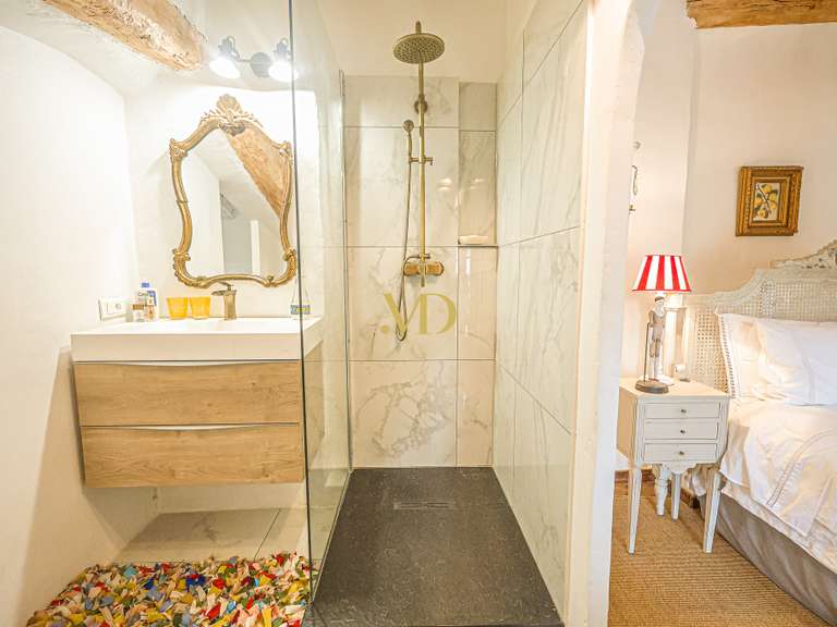 Maison Saint-Saturnin-lès-Apt - 3 chambres - 115m²