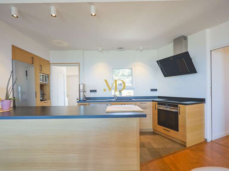 Maison Saint-Saturnin-lès-Apt - 4 chambres - 160m²