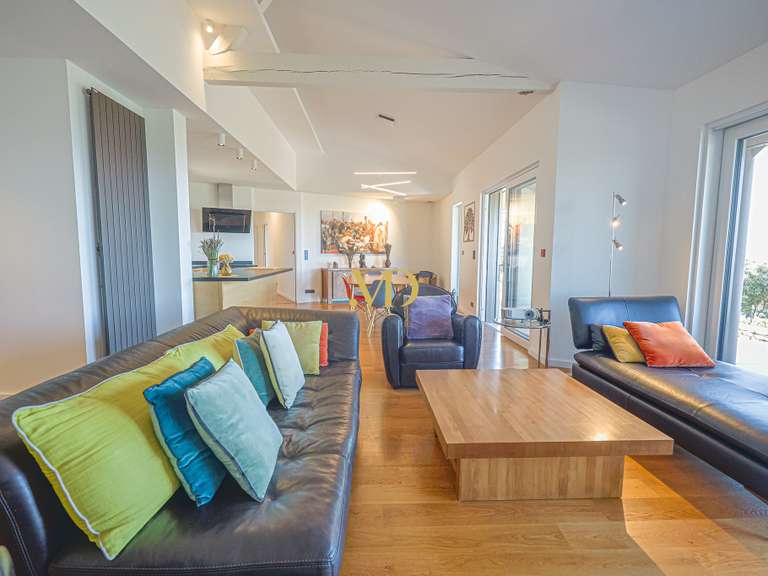 Maison Saint-Saturnin-lès-Apt - 4 chambres - 160m²