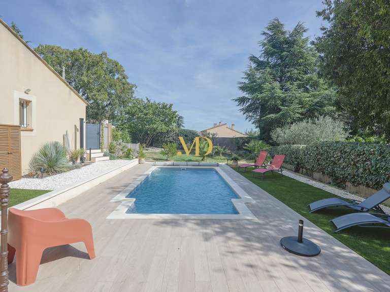 Maison Saint-Saturnin-lès-Apt - 3 chambres - 126m²