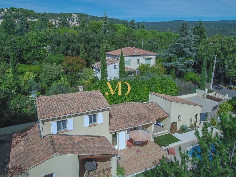 Maison Saint-Saturnin-lès-Apt - 3 chambres - 126m²
