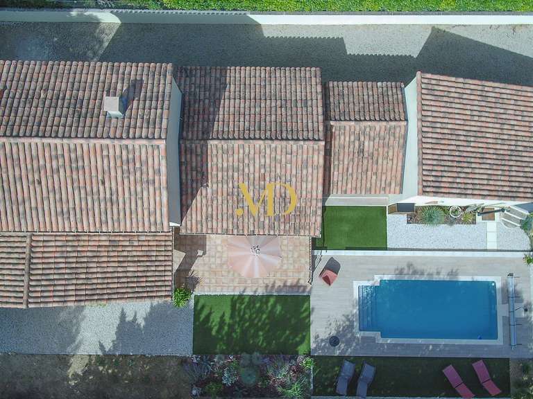 Maison Saint-Saturnin-lès-Apt - 3 chambres - 126m²