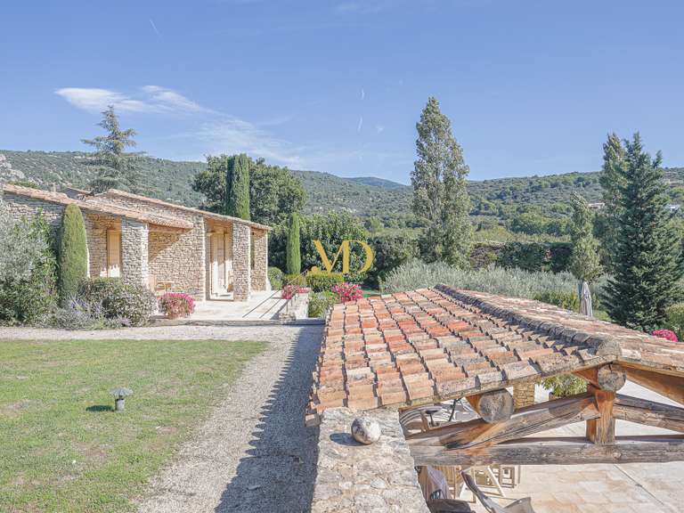 Maison Saint-Saturnin-lès-Apt - 6 chambres - 260m²