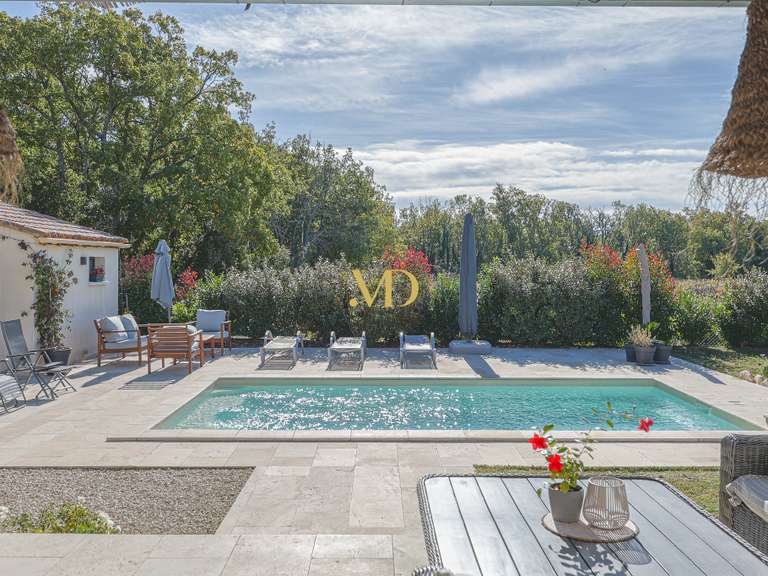 Maison Saint-Saturnin-lès-Apt - 3 chambres - 98m²