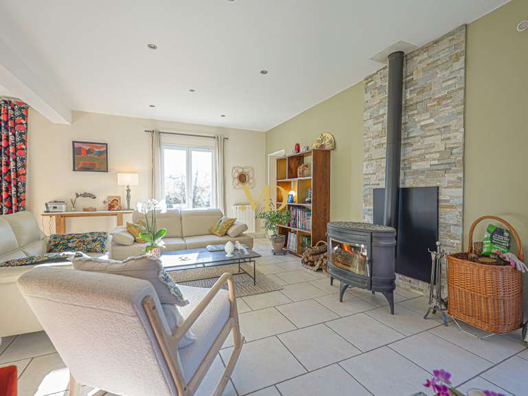 Maison Saint-Saturnin-lès-Apt - 5 chambres - 200m²