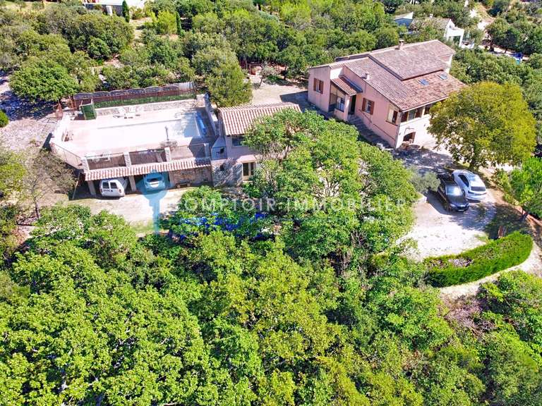 Maison Saint-Saturnin-lès-Apt - 3 chambres - 170m²