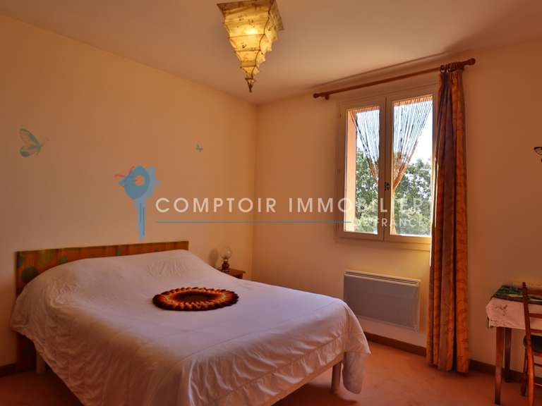 Maison Saint-Saturnin-lès-Apt - 3 chambres - 170m²