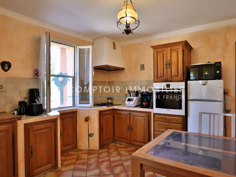 Maison Saint-Saturnin-lès-Apt - 3 chambres - 170m²