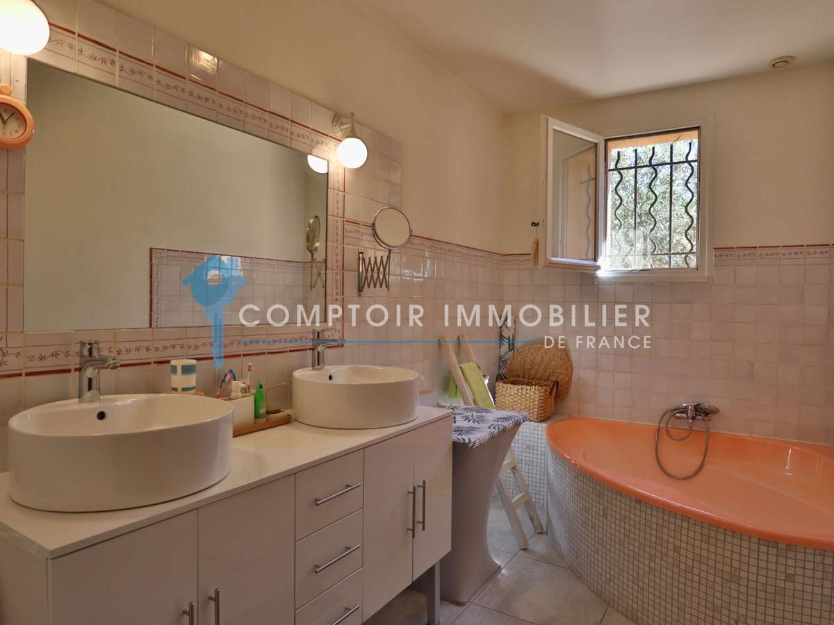 Maison Saint-Saturnin-lès-Apt