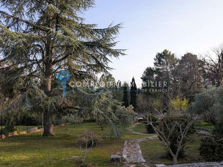 Maison Saint-Saturnin-lès-Apt - 4 chambres - 132m²